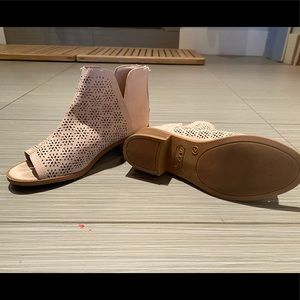 Worn once “Sugar” kids bootie